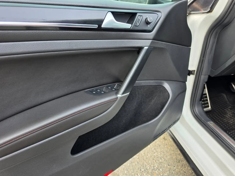 2015 Volkswagen GTI Mk7 - Image 10 of 20