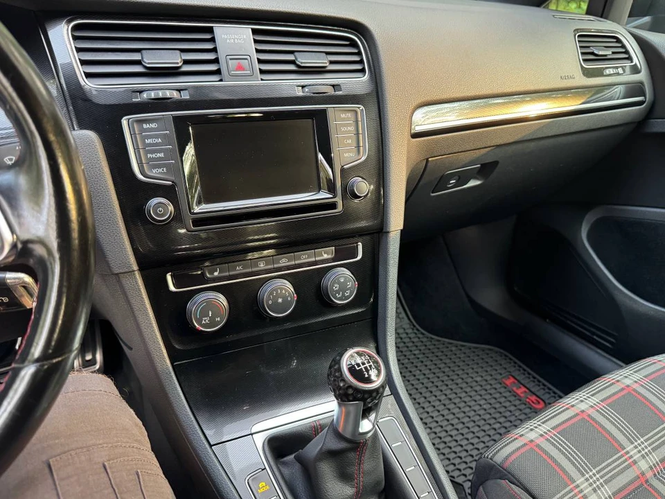 2015 Volkswagen GTI Mk7 - Image 16 of 19