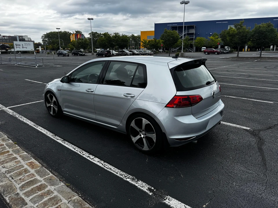 2015 Volkswagen GTI Mk7 - Image 10 of 31