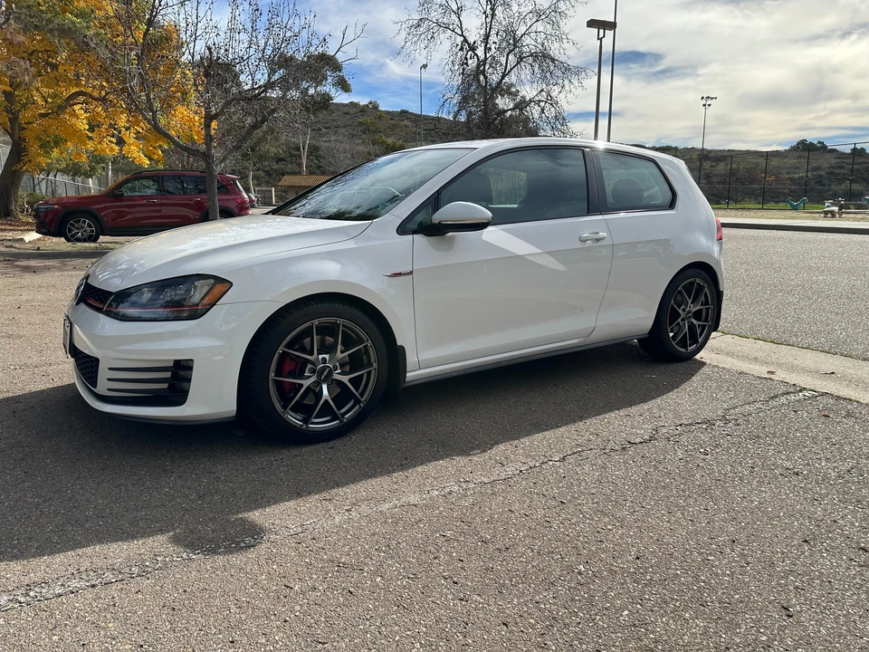 2015 Volkswagen GTI Mk7 - Image 7 of 31