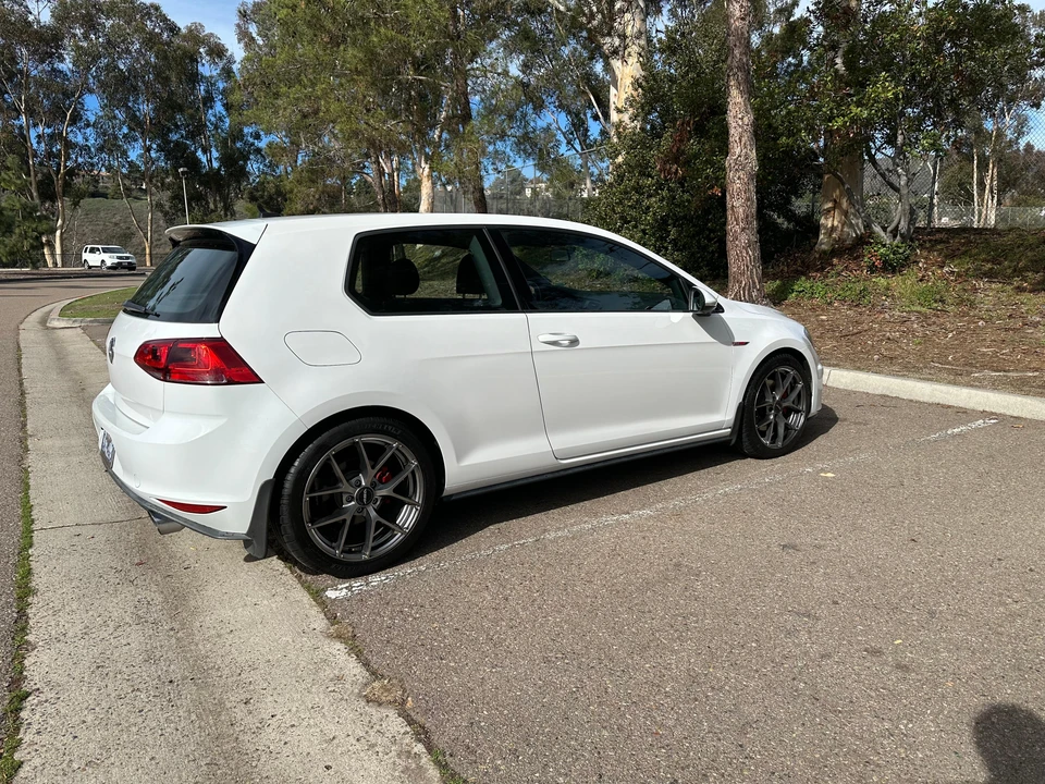 2015 Volkswagen GTI Mk7 - Image 12 of 31