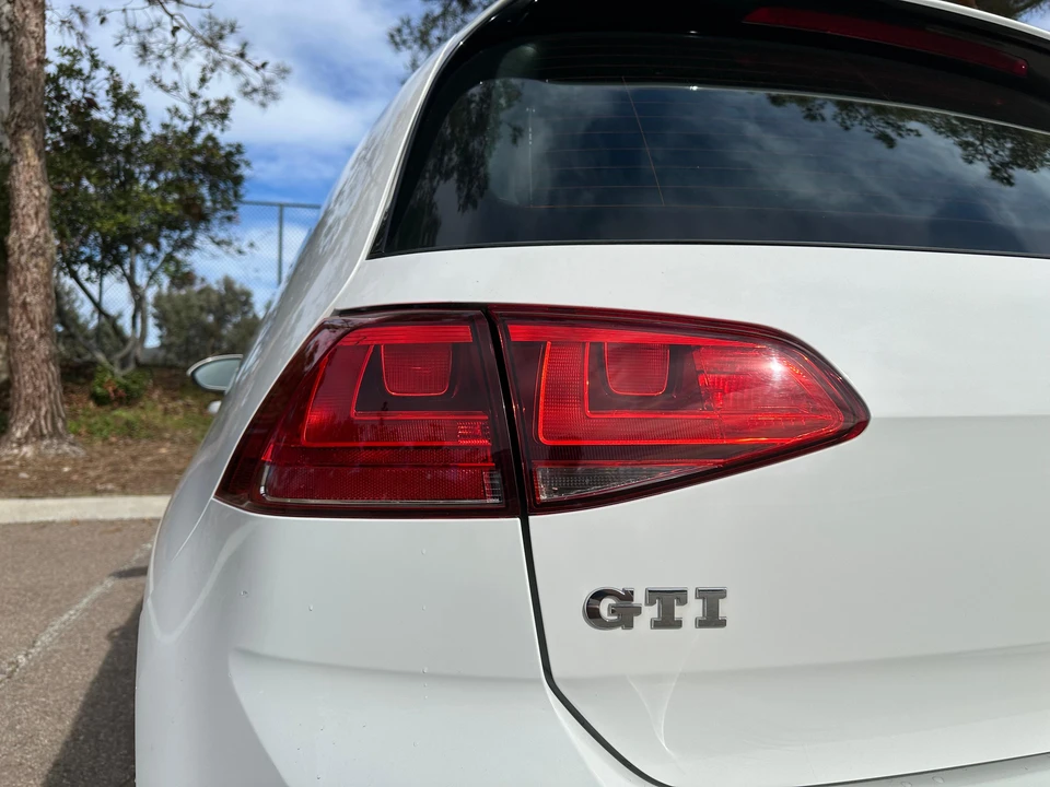 2015 Volkswagen GTI Mk7 - Image 21 of 31