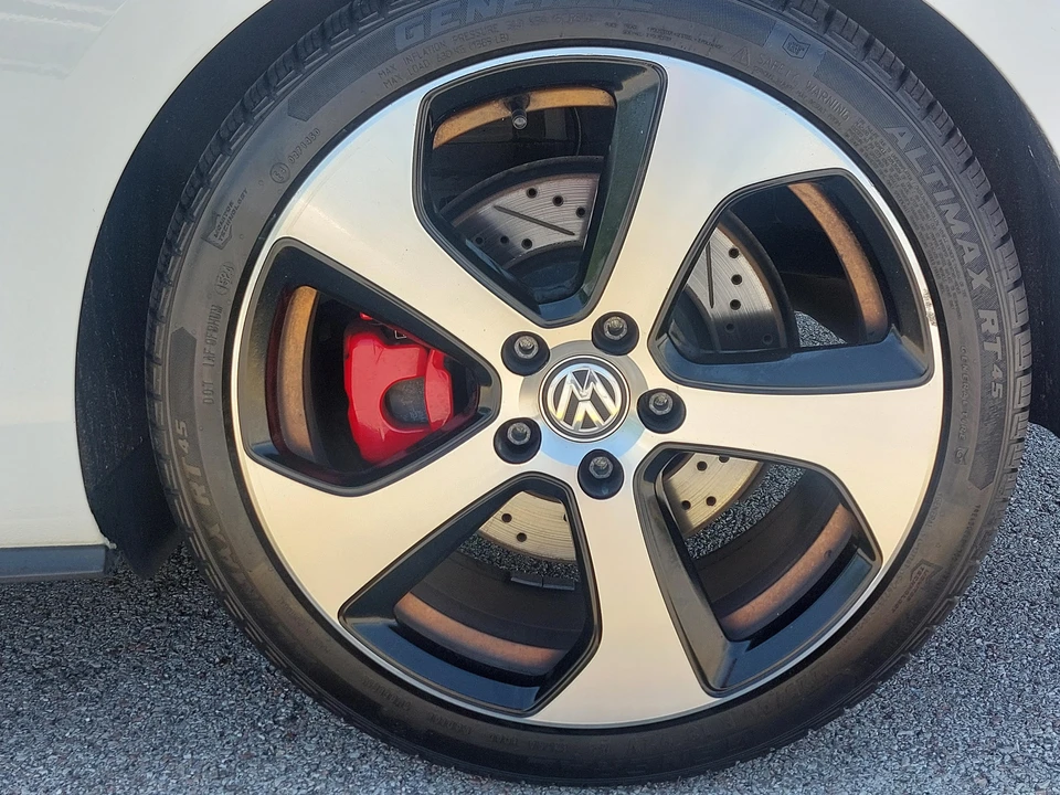 2015 Volkswagen GTI Mk7 - Image 26 of 31