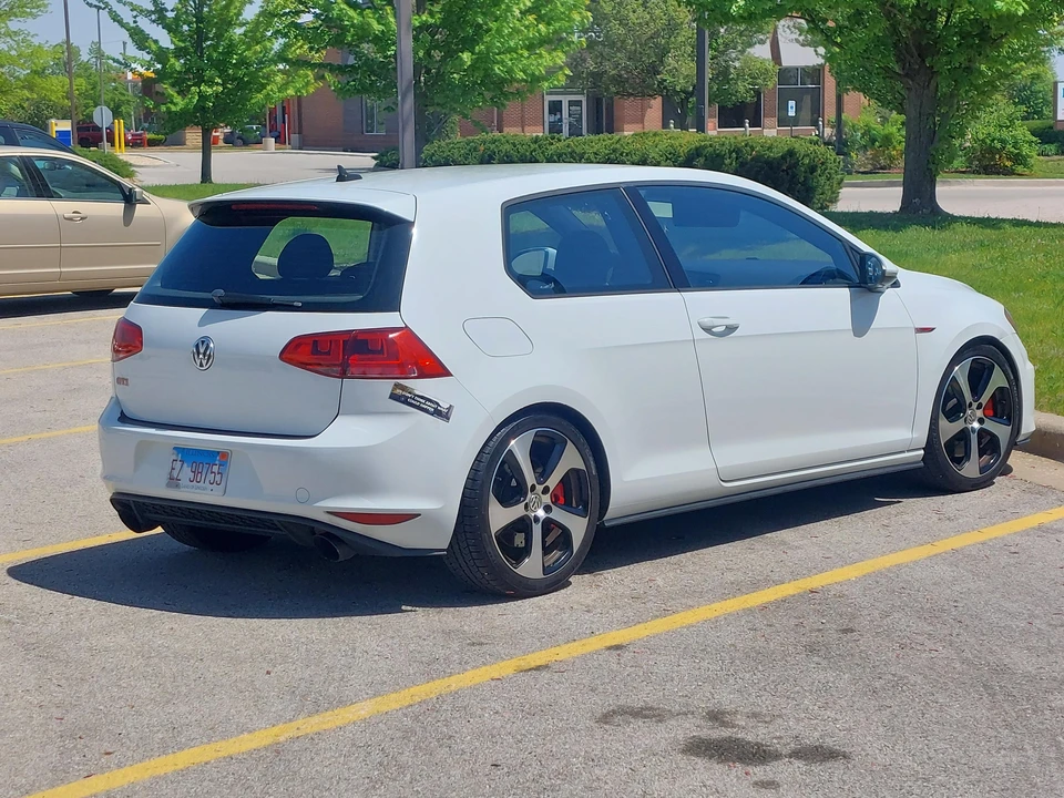 2015 Volkswagen GTI Mk7 - Image 7 of 31