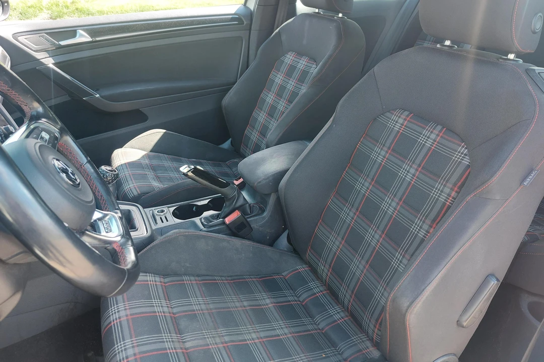 2015 Volkswagen GTI Mk7 - Image 30 of 31