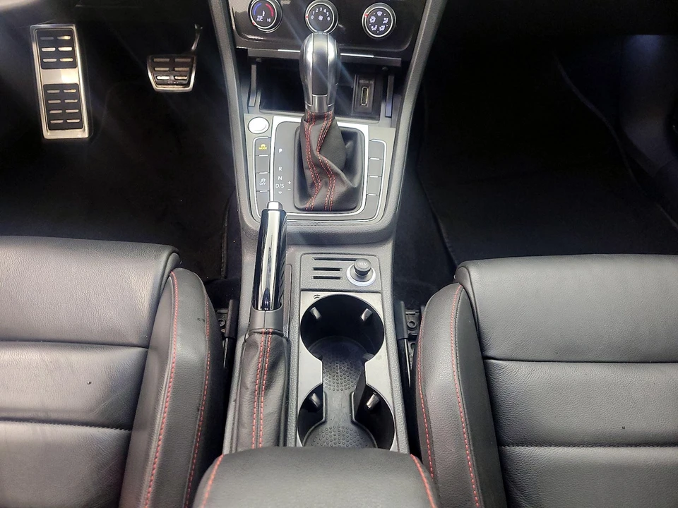 2015 Volkswagen GTI Mk7 - Image 18 of 27