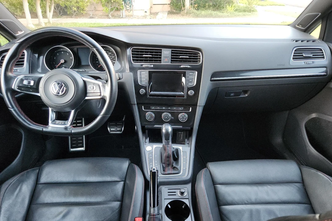 2015 Volkswagen GTI Mk7 - Image 27 of 31