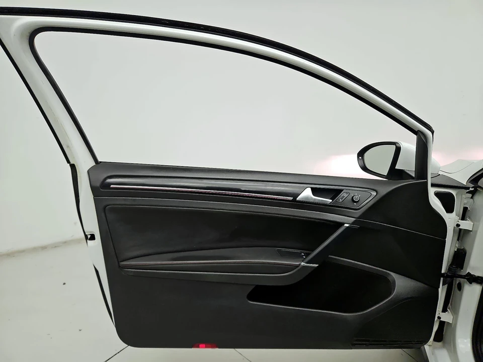 2015 Volkswagen GTI Mk7 - Image 13 of 22