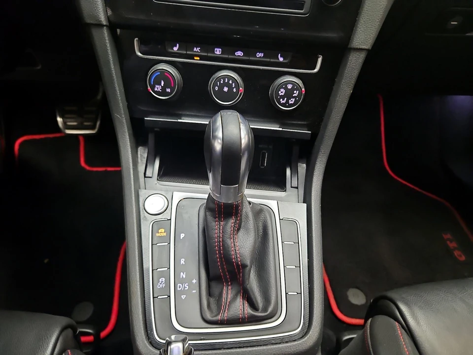 2015 Volkswagen GTI Mk7 - Image 17 of 22