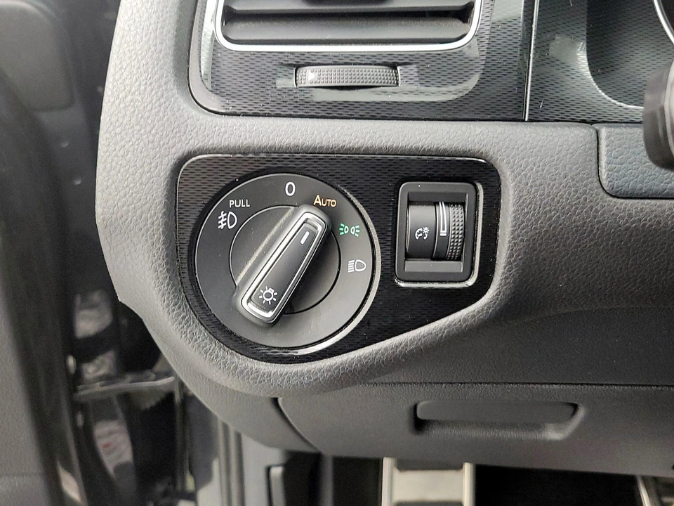 2015 Volkswagen GTI Mk7 - Image 14 of 25