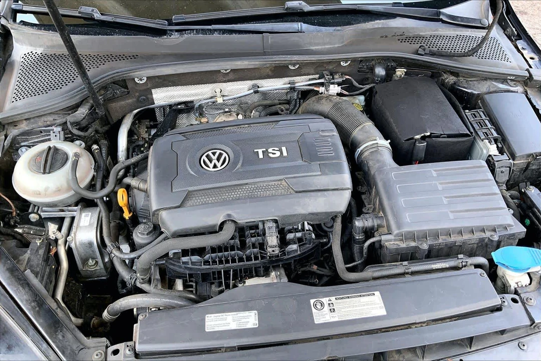 2015 Volkswagen GTI Mk7 - Image 9 of 31