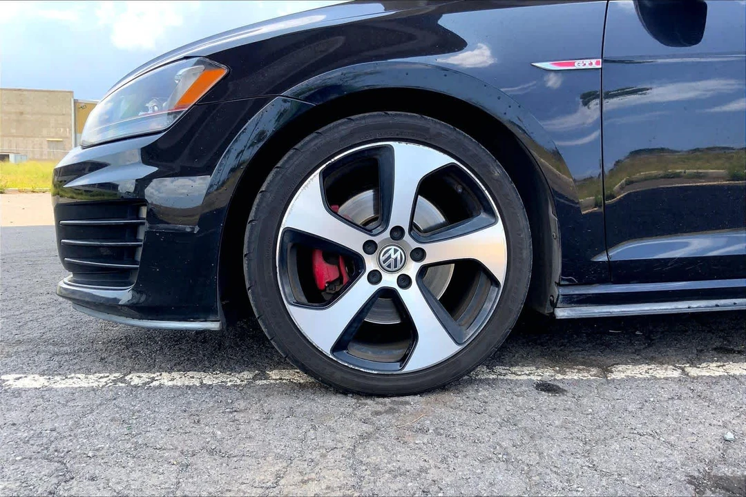 2015 Volkswagen GTI Mk7 - Image 8 of 31