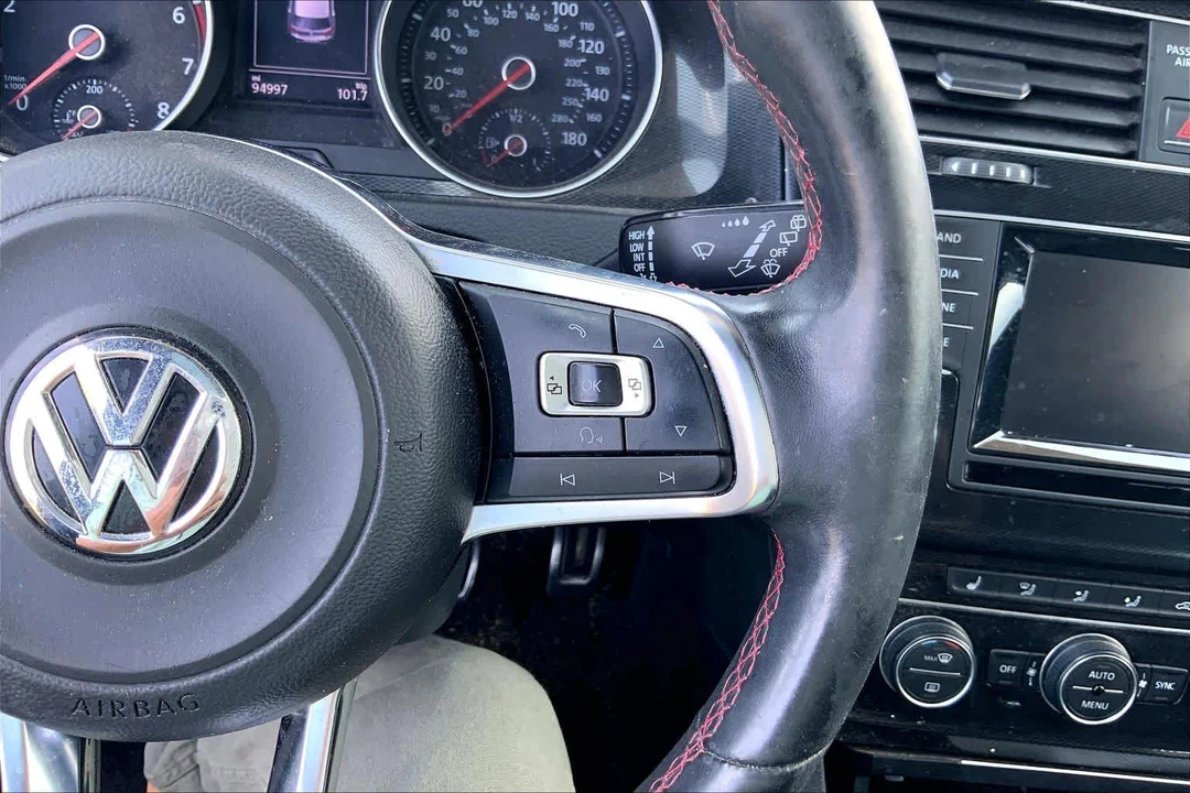 2015 Volkswagen GTI Mk7 - Image 25 of 31
