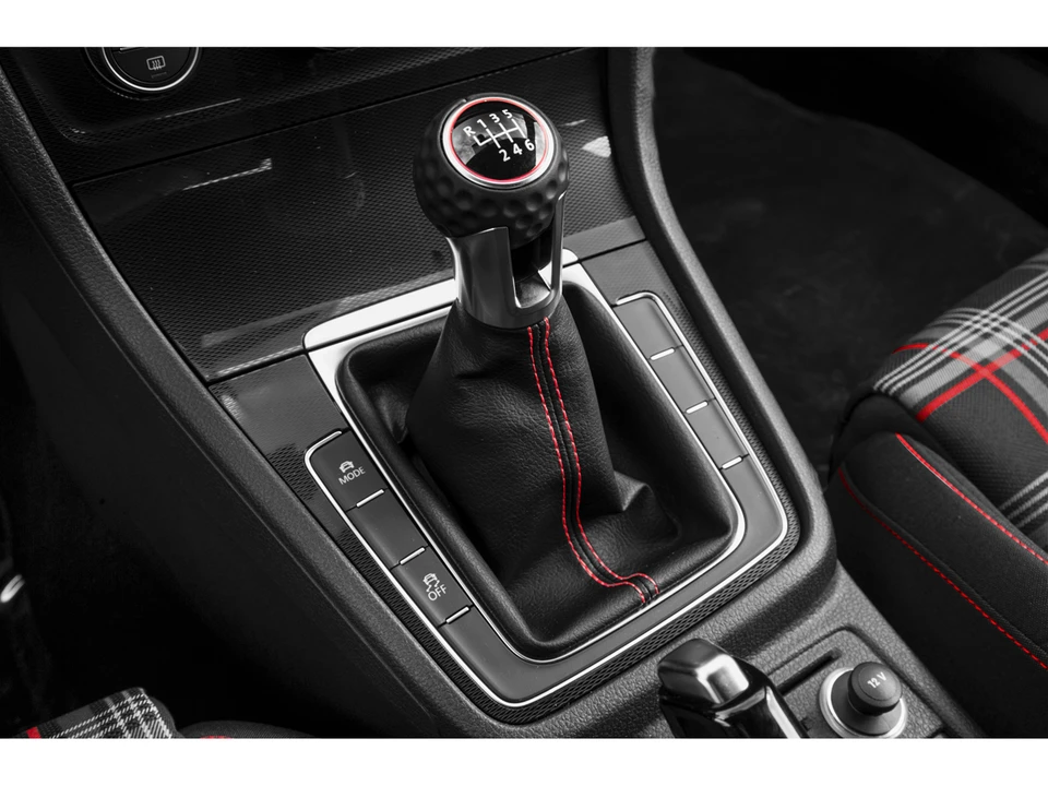 2015 Volkswagen GTI Mk7 - Image 16 of 23
