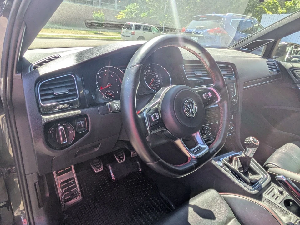 2015 Volkswagen GTI Mk7 - Image 10 of 31