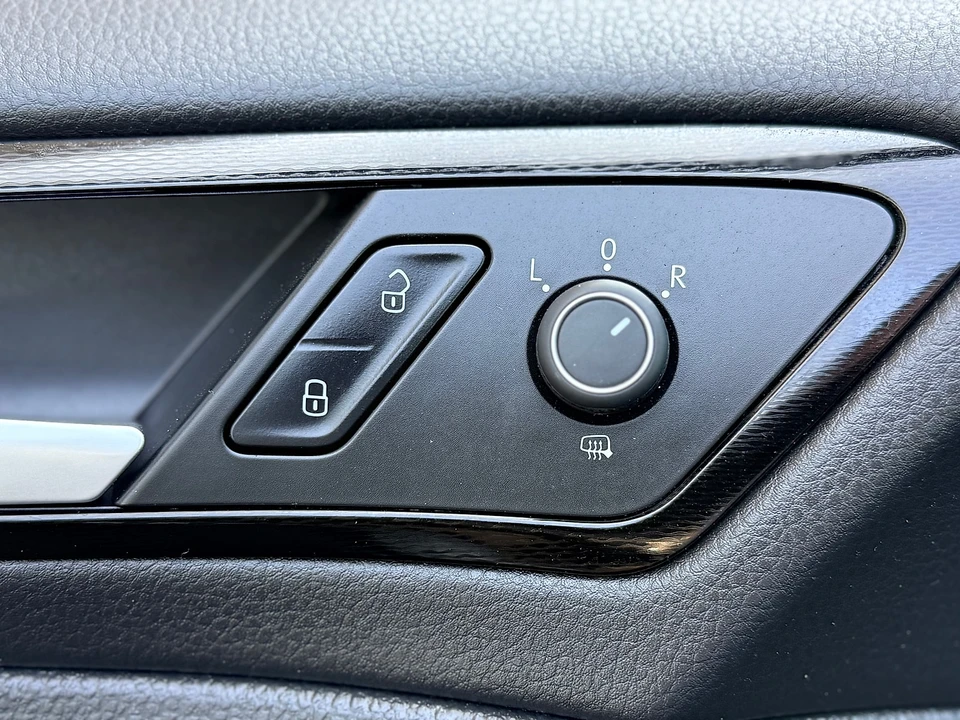 2015 Volkswagen GTI Mk7 - Image 24 of 31
