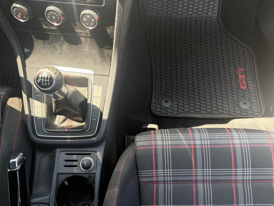 2015 Volkswagen GTI Mk7 - Image 5 of 5
