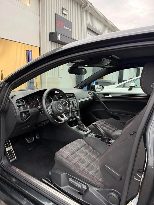 2015 Volkswagen GTI Mk7 - Image 5 of 10