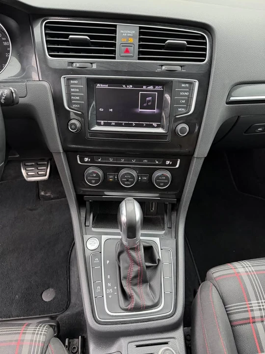 2015 Volkswagen GTI Mk7 - Image 7 of 10