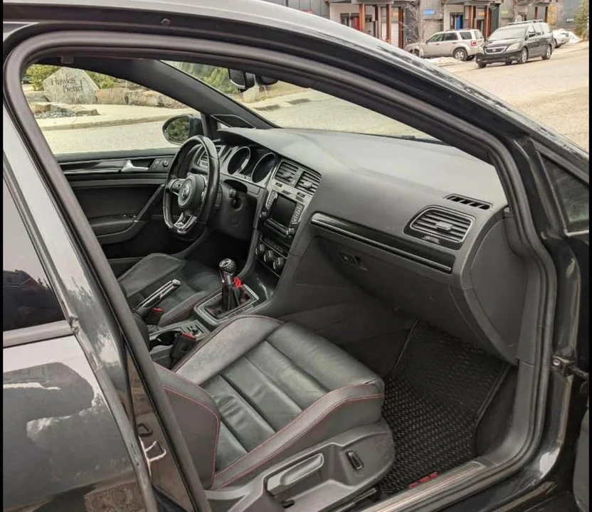 2015 Volkswagen GTI Mk7 - Image 9 of 13