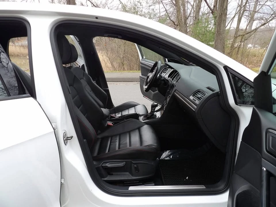 2015 Volkswagen GTI Mk7 - Image 16 of 18