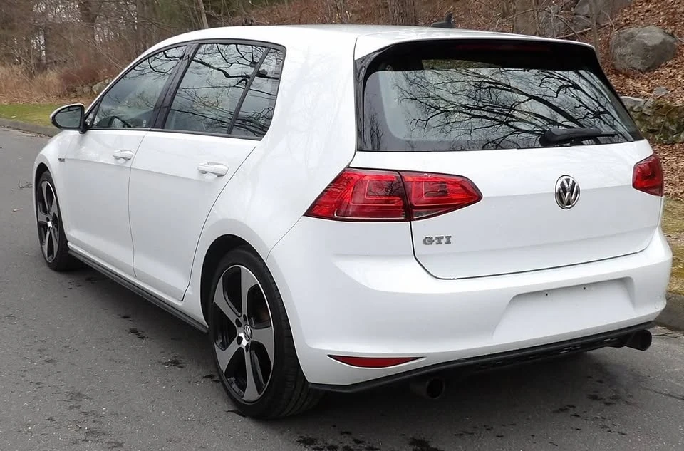 2015 Volkswagen GTI Mk7 - Image 5 of 18
