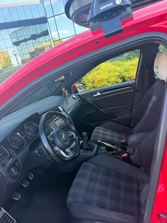 2015 Volkswagen GTI Mk7 - Image 16 of 20