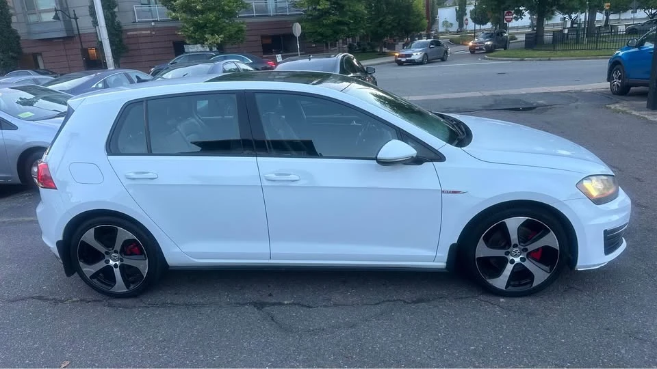 2015 Volkswagen GTI Mk7 - Image 5 of 15