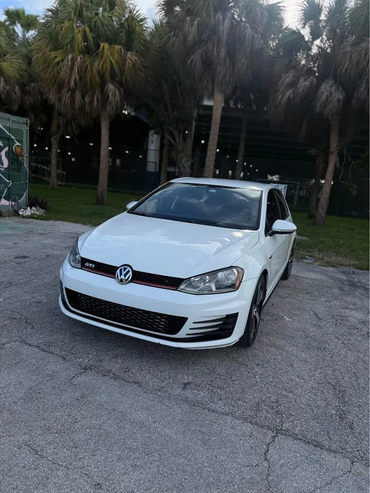 2015 Volkswagen GTI Mk7 - Image 3 of 7