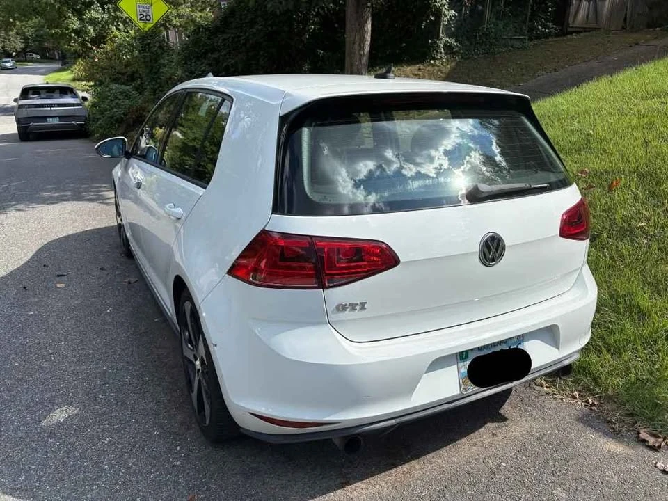 2015 Volkswagen GTI Mk7 - Image 4 of 6