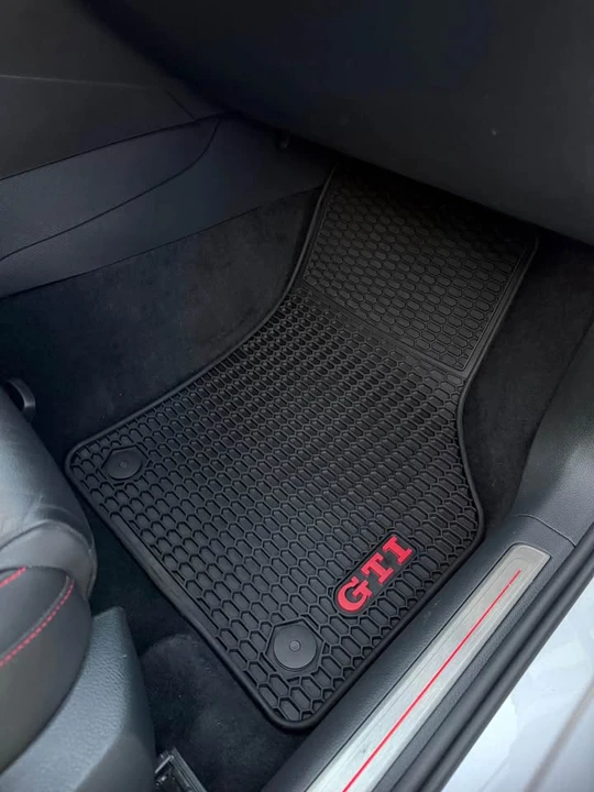 2015 Volkswagen GTI Mk7 - Image 16 of 18