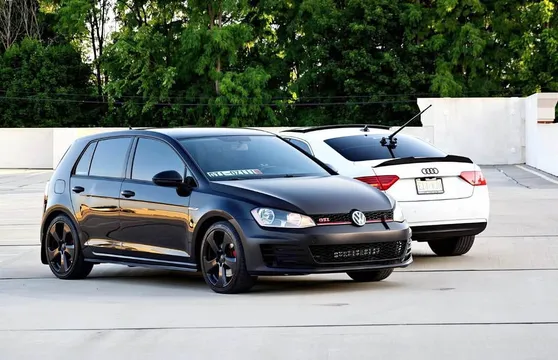 2015 Volkswagen Golf GTI SE Hatchback Coupe 2D