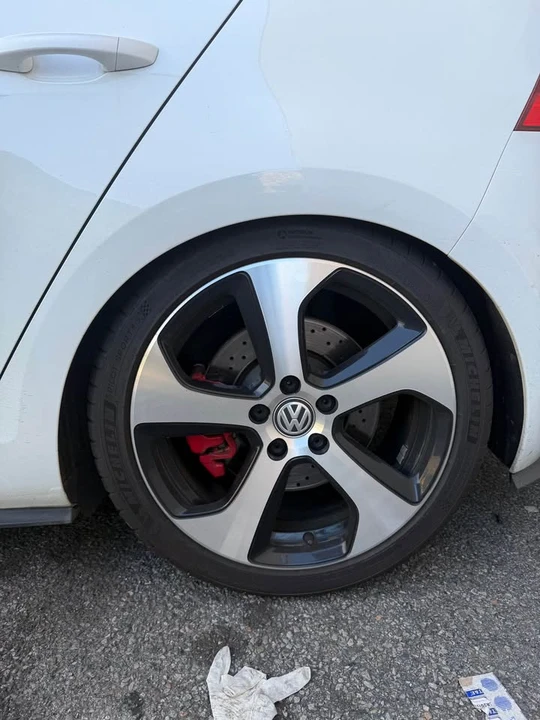 2015 Volkswagen GTI Mk7 - Image 11 of 12