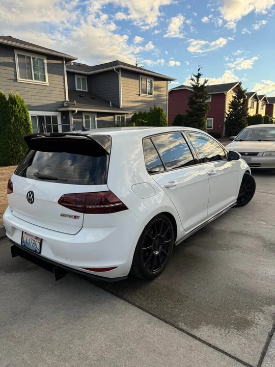 2015 Volkswagen GTI Mk7 - Image 8 of 14