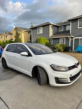 2015 Volkswagen Golf GTI Sport Hatchback