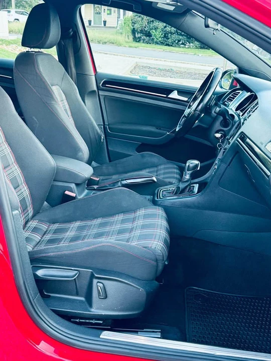 2015 Volkswagen GTI Mk7 - Image 12 of 15