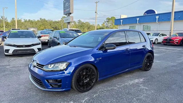 2015 Volkswagen Golf R Hatchback Sedan 4D