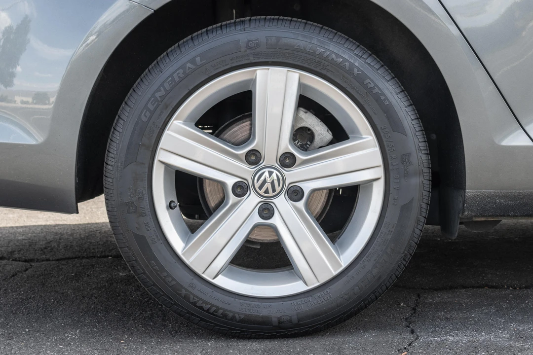 2015 Volkswagen Golf Mk7 - Image 25 of 31