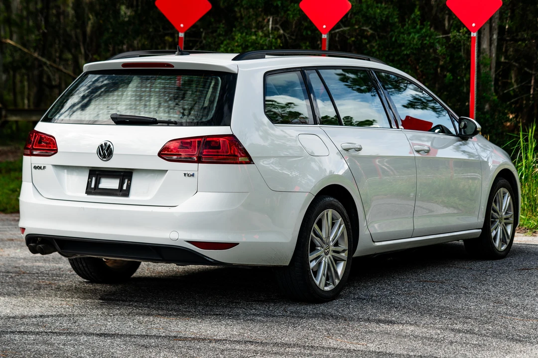 2015 Volkswagen Golf Mk7 - Image 24 of 31