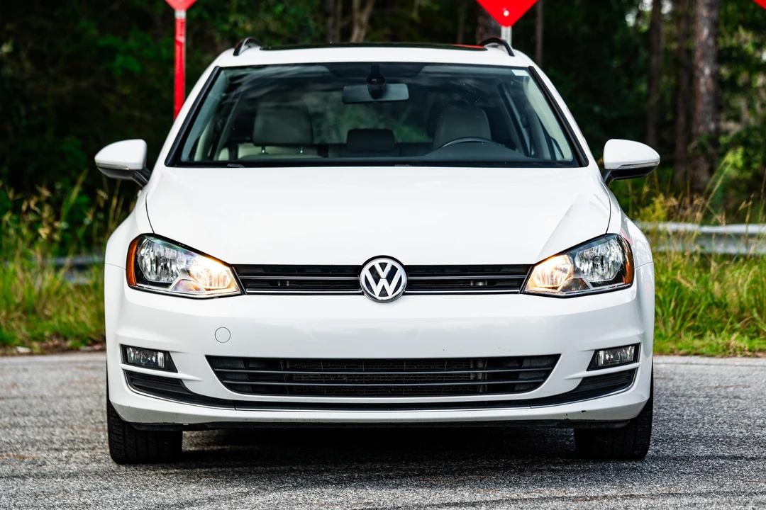 2015 Volkswagen Golf Mk7 - Image 2 of 31