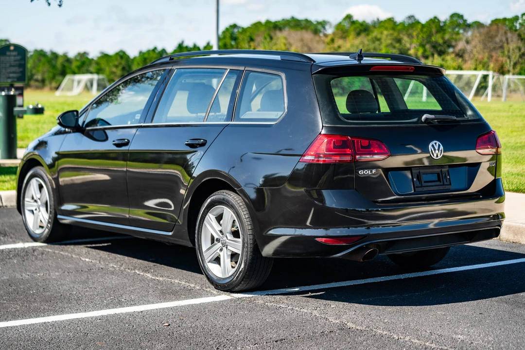 2015 Volkswagen Golf Mk7 - Image 17 of 31