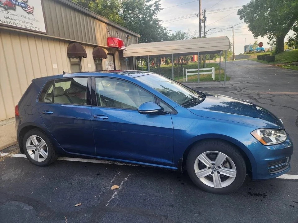 2015 Volkswagen Golf Mk7 - Image 2 of 21