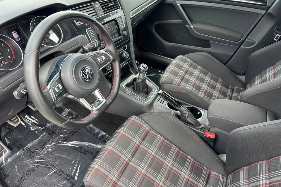 2015 Volkswagen GTI Mk7 - Image 9 of 12