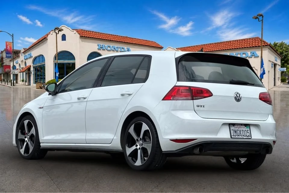 2015 Volkswagen GTI Mk7 - Image 5 of 12