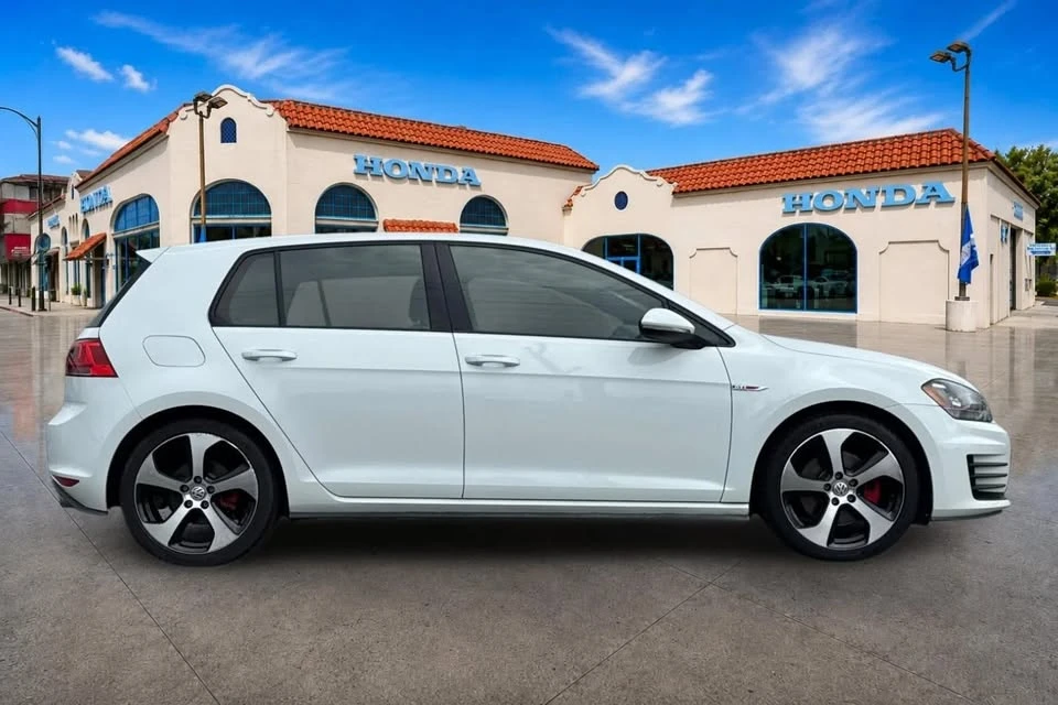 2015 Volkswagen GTI Mk7 - Image 2 of 12