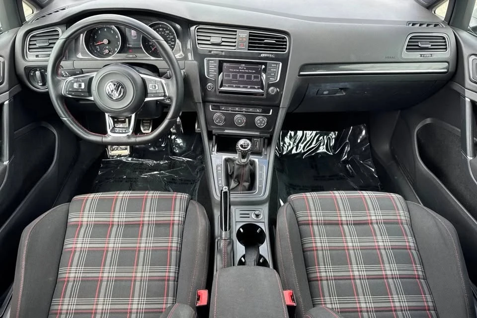 2015 Volkswagen GTI Mk7 - Image 11 of 12