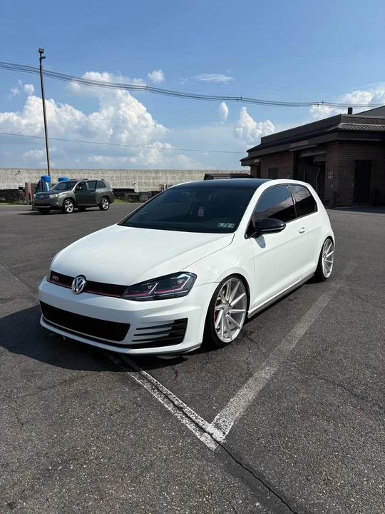 2015 Volkswagen GTI Mk7 - Image 8 of 16