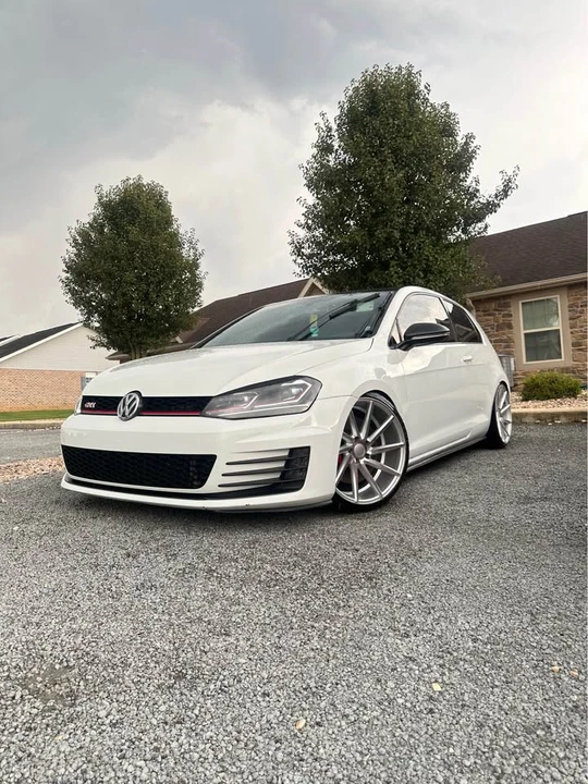 2015 Volkswagen GTI Mk7 - Image 4 of 16