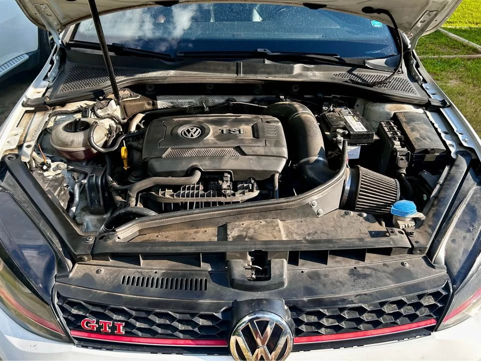 2015 Volkswagen GTI Mk7 - Image 9 of 17