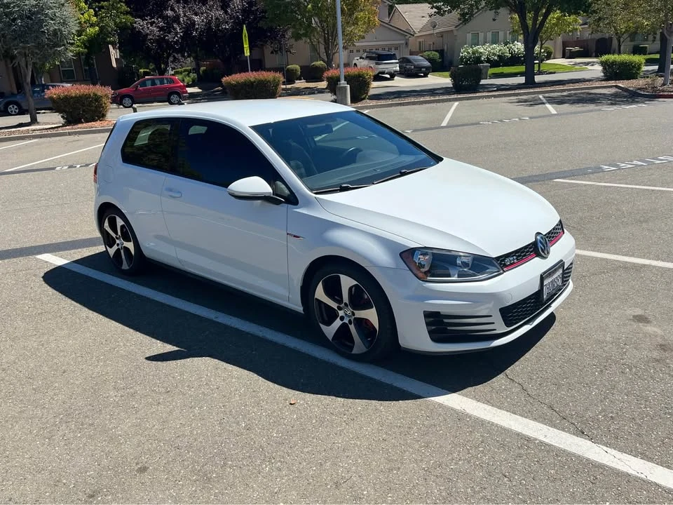 2015 Volkswagen GTI Mk7 - Image 2 of 12